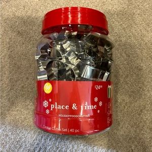 40 Piece Christmas Cookie Cutter Set